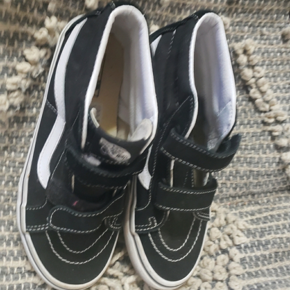 Black size 3 vans